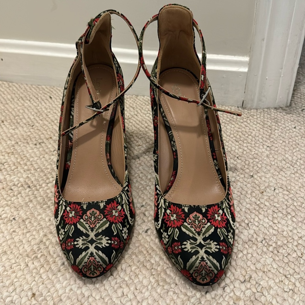 Lewit Floral heels